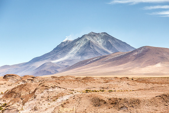 Ollagüe Volcano, Bolivia/Chile Border